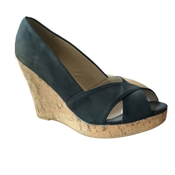 NEW Black Canvas Peep Toe Platform Wedge Heels Ladies Shoe Size 10 by Atrevida - Picture 1 of 9